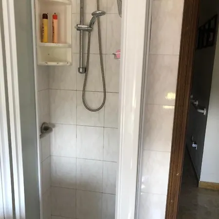 Lehtie Homestay szállás Modena